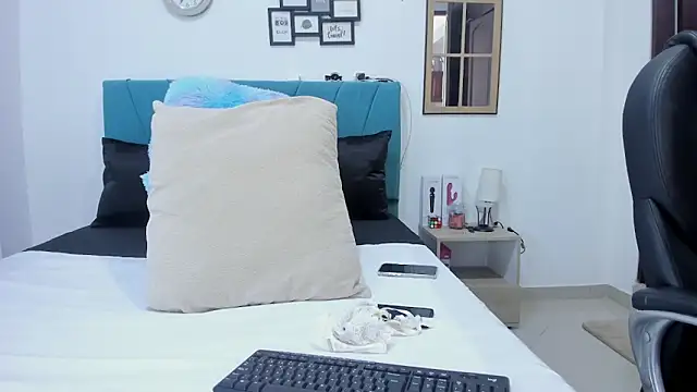 kamila lopez online show from 7, 2, 2026