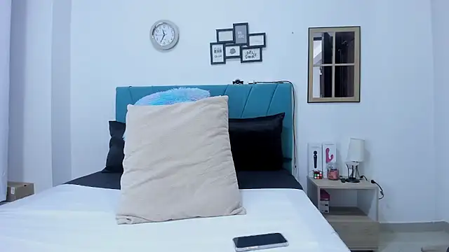 kamila lopez online show from 8, 2, 2026