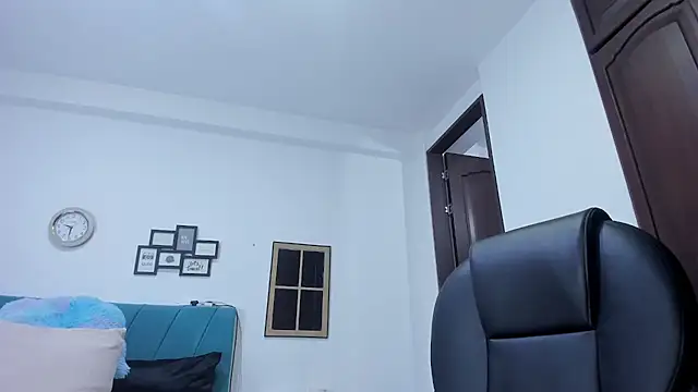 kamila lopez online show from 21, 10, 2025