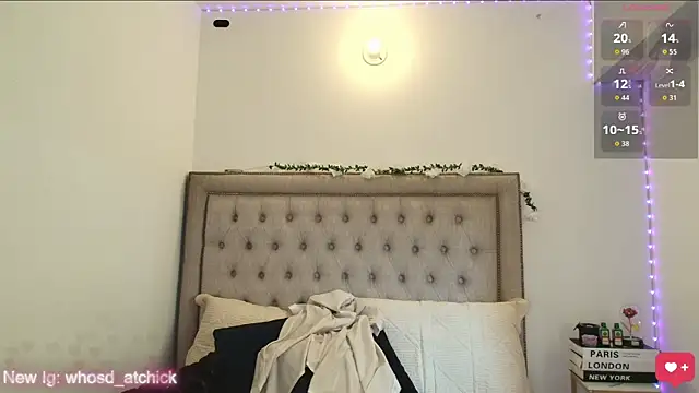Snapshot of kristy_calderon chatting on 15, 6, 2026 kristy calderon online show from 15, 6, 2026