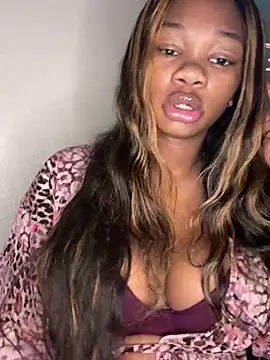 CharismaaBanx online show from 8, 12, 2024