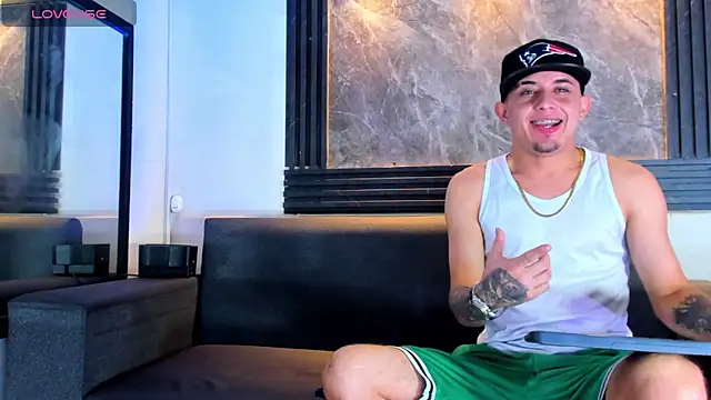 Snapshot of liam_genner_ chatting on 29, 9, 2025 liam genner online show from 29, 9, 2025