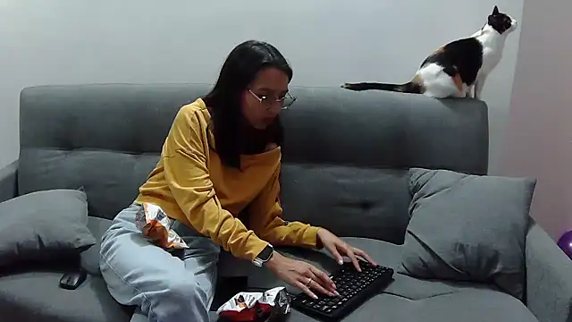 Katalleya jyj online show from 17, 2, 2025