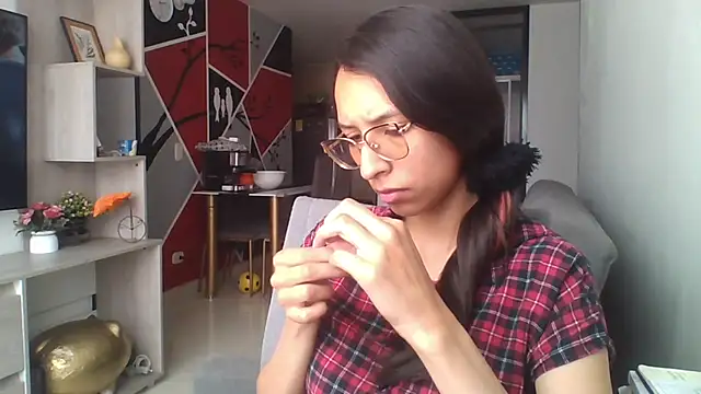 Katalleya jyj online show from 11, 2, 2026