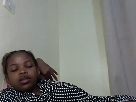 Snapshot of queen-sasha chatting on 12, 7, 2026 queen-sasha online show from 12, 7, 2026