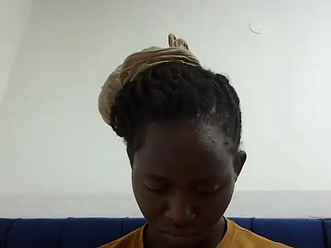 Seeexxxy-bree online show from 7, 4, 2026