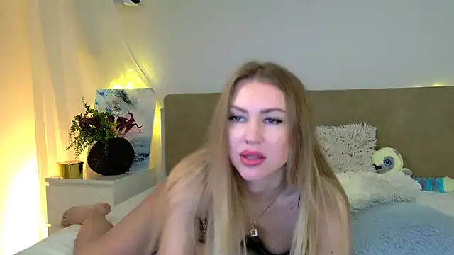 LuisaSin online show from 8, 2, 2026