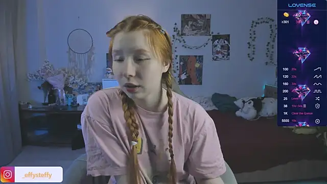 CallMeEffy1 online show from 3, 12, 2025