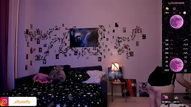 CallMeEffy1 online show from 2, 3, 2025