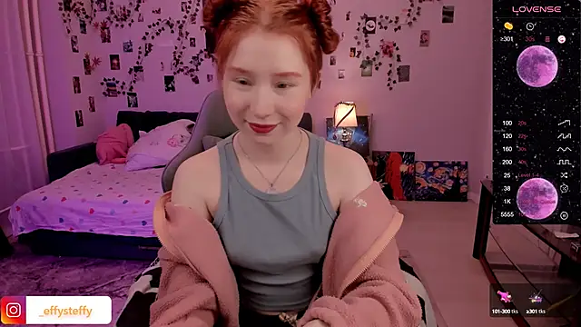 CallMeEffy1 online show from 14, 3, 2025