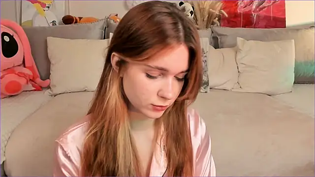 Frau Lina online show from 8, 11, 2025