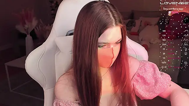 Frau Lina online show from 17, 12, 2024