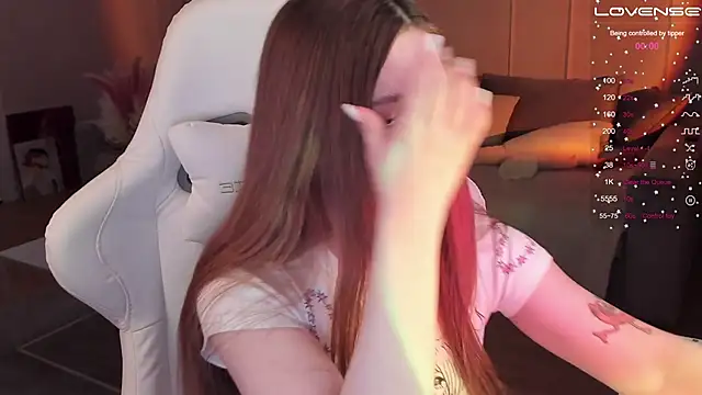 Frau Lina online show from 15, 2, 2025