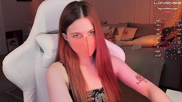 Frau Lina online show from 13, 2, 2025