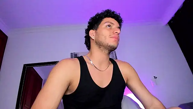 Curlblue online show from 8, 3, 2025