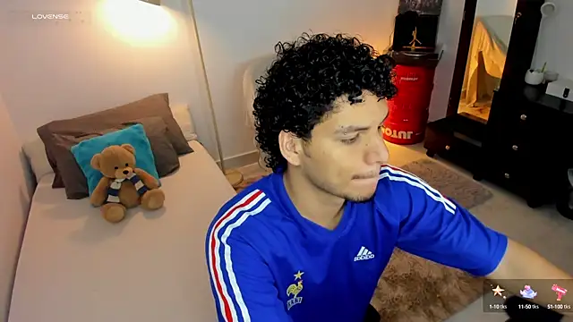 Curlblue online show from 15, 9, 2025