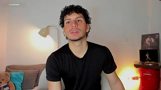 Curlblue online show from 12, 9, 2025