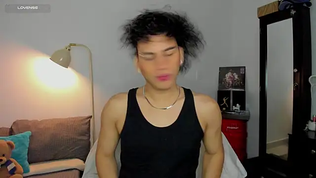 Curlblue online show from 12, 10, 2025