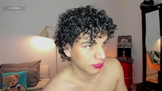 Curlblue online show from 16, 12, 2025