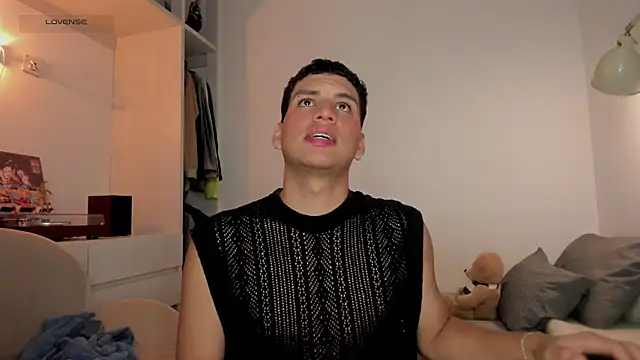 Curlblue online show from 12, 4, 2026