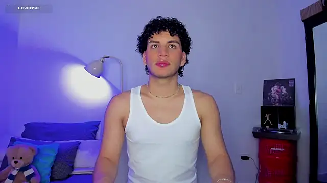 Curlblue online show from 15, 10, 2025