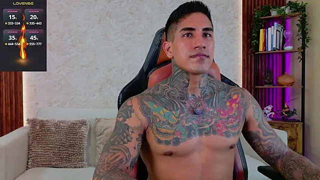 AdanReilly online show from 16, 7, 2026