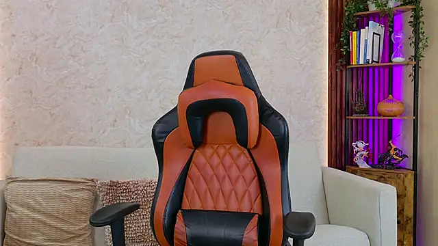 AdanReilly online show from 8, 2, 2026