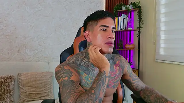 AdanReilly online show from 10, 11, 2025