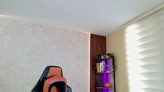 AdanReilly online show from 5, 3, 2026