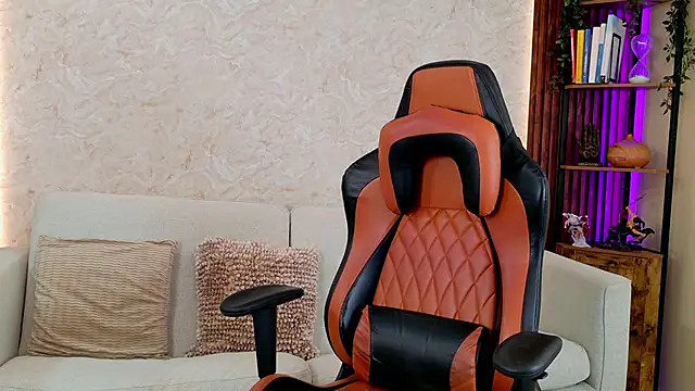 AdanReilly online show from 16, 3, 2026