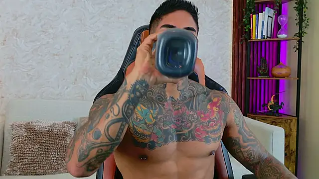 AdanReilly online show from 15, 11, 2025