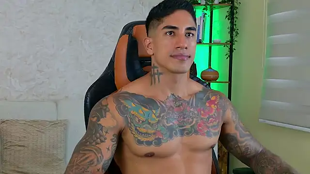 AdanReilly online show from 7, 2, 2025