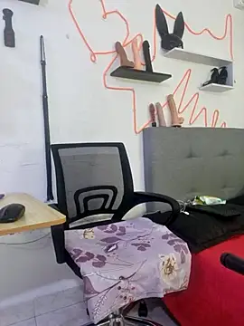 Snapshot of Sophiehuntress chatting on 19, 2, 2025 Sophiehuntress online show from 19, 2, 2025