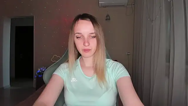 Snapshot of RouseReed chatting on 20, 3, 2026 RouseReed online show from 20, 3, 2026