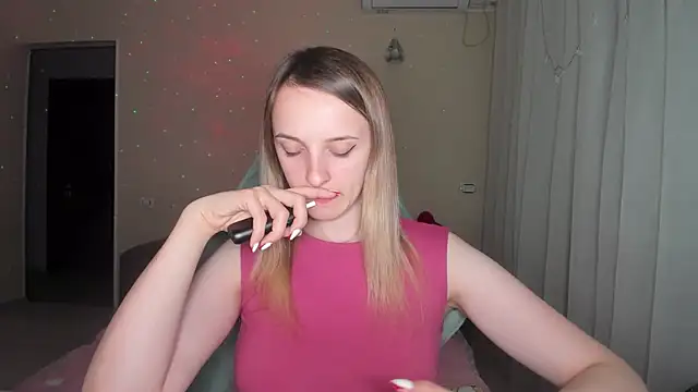 Snapshot of RouseReed chatting on 21, 3, 2026 RouseReed online show from 21, 3, 2026