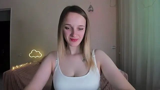 Snapshot of RouseReed chatting on 6, 3, 2026 RouseReed online show from 6, 3, 2026