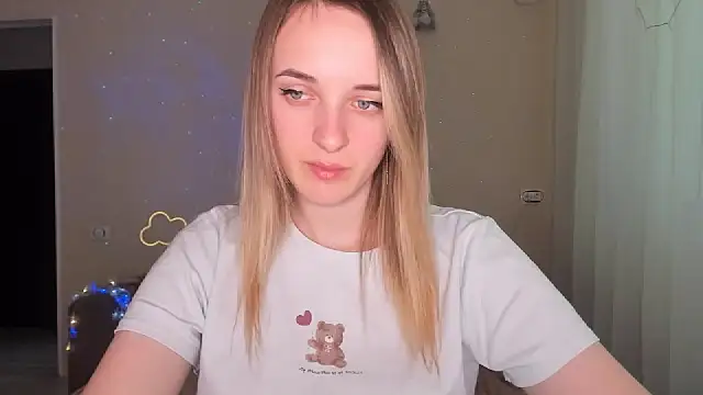 Snapshot of RouseReed chatting on 12, 3, 2026 RouseReed online show from 12, 3, 2026