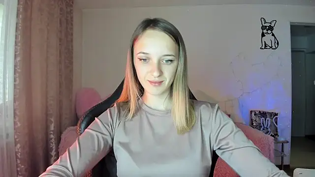 Snapshot of RouseReed chatting on 28, 5, 2026 RouseReed online show from 28, 5, 2026