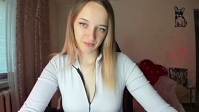 Snapshot of RouseReed chatting on 11, 5, 2026 RouseReed online show from 11, 5, 2026