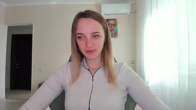 Snapshot of RouseReed chatting on 17, 4, 2026 RouseReed online show from 17, 4, 2026