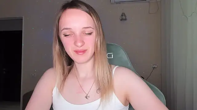 Snapshot of RouseReed chatting on 29, 3, 2026 RouseReed online show from 29, 3, 2026