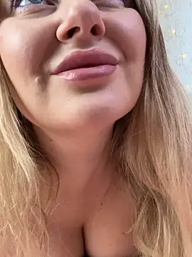 LadyLolyPop  online show from 1, 3, 2025