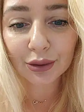 LadyLolyPop  online show from 31, 7, 2026