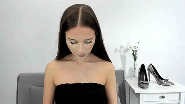 Snapshot of EmilyDarling chatting on 23, 10, 2025 EmilyDarling online show from 23, 10, 2025