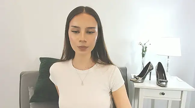 Snapshot of EmilyDarling chatting on 19, 2, 2025 EmilyDarling online show from 19, 2, 2025