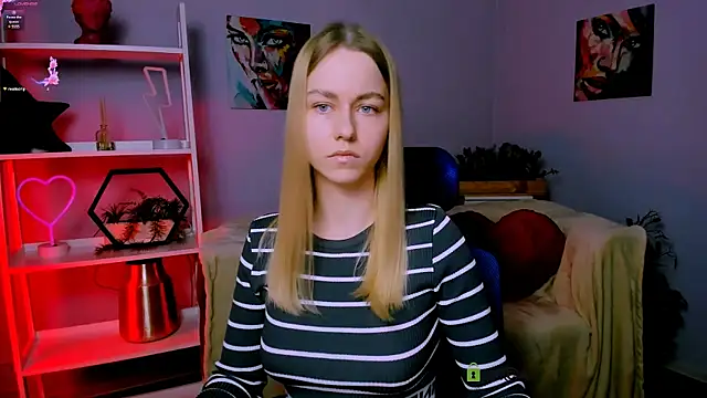 scarlet mooore online show from 5, 3, 2025