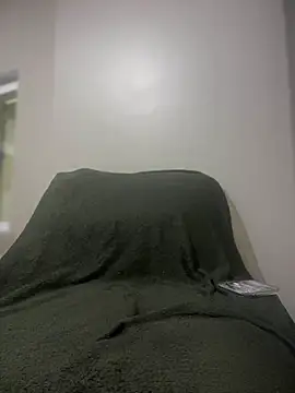 iwantfuckbby online show from 24, 3, 2026