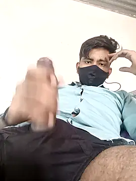 Snapshot of Pussy_lover_33 chatting on 25, 10, 2025 Pussy lover 33 online show from 25, 10, 2025