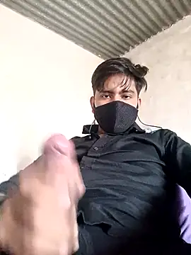 Snapshot of Pussy_lover_33 chatting on 27, 10, 2025 Pussy lover 33 online show from 27, 10, 2025