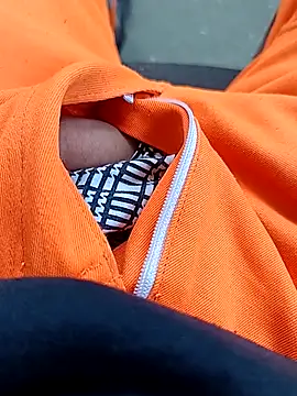 Snapshot of vadszex31 chatting on 21, 10, 2025 vadszex31 online show from 21, 10, 2025